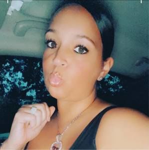 Meet your Posher, Nikki